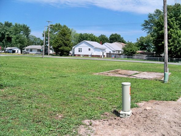 214 Halleck St, Moberly, MO 65270
